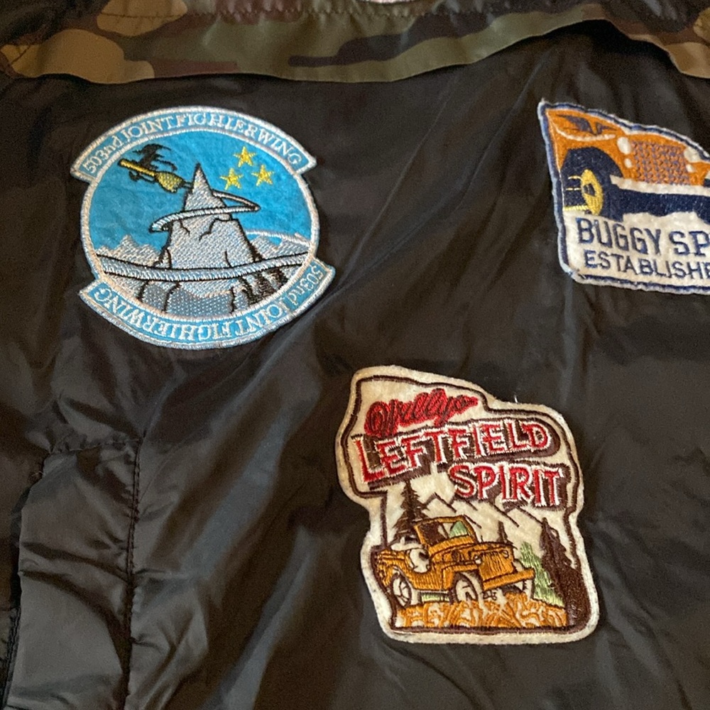 Copper Rivet windbreaker pullover jacket with patches - Picture 12 of 16